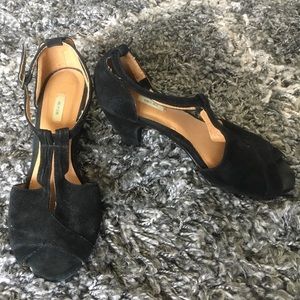 Black Peep Toe Kitten Heels - Kimchi Blue
